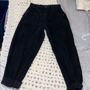 Black Mom jeans